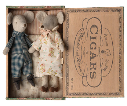 *SECONDS, GRANDPA MISSING TROUSERS* - Maileg Grandma & Grandpa Mice In Cigar Box