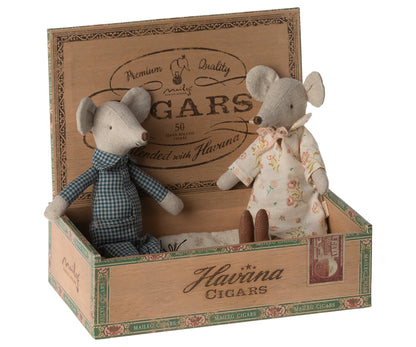 *SECONDS, GRANDPA MISSING TROUSERS* - Maileg Grandma & Grandpa Mice In Cigar Box