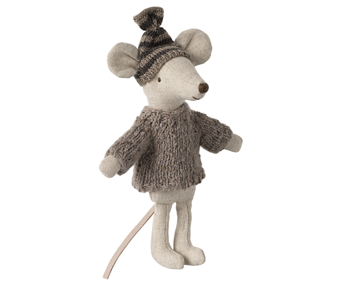 *PRE-ORDER* - Maileg Knitted Sweater & Hat, Big Brother Mouse - *ESTIMATED ARRIVAL MID NOVEMBER 2024