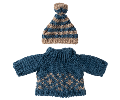 *PRE-ORDER* - Maileg Knitted Sweater & Hat, Dad Mouse - *ESTIMATED ARRIVAL MID NOVEMBER 2024*